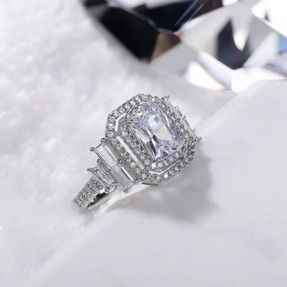 Radiant Shiny Cubic Zircon Wonderful Wedding Rings for Women/Girls, L068
